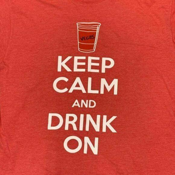 keep calm and drink on t shirt the Strip Las Vegas red T-shirt sz L graffiti - Picture 5 of 5